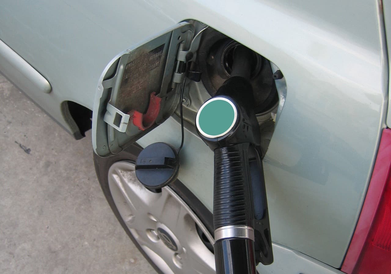 Fuel prices Australia: IMF oil scenario could add 30c a litre and pressure RBA rates