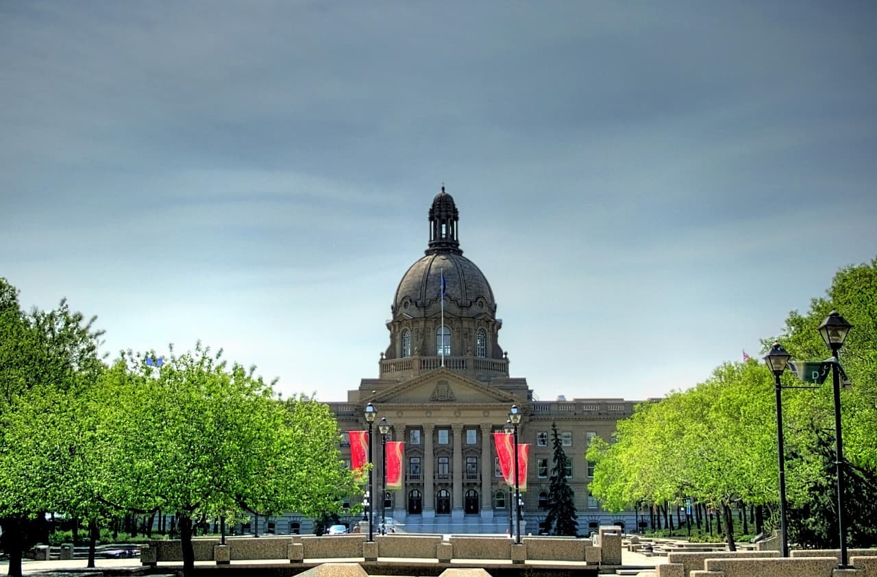 Alberta independence referendum puts divisions on the ballot, including among separatists