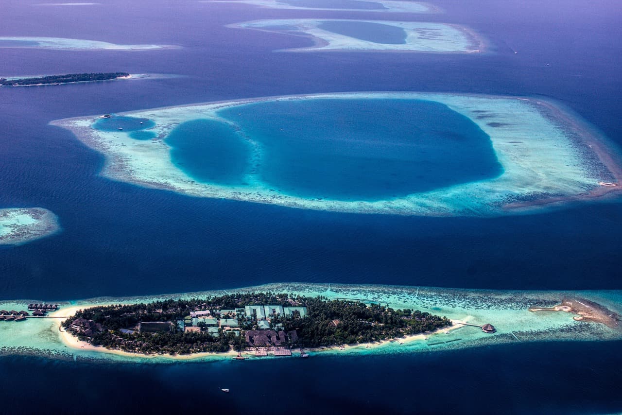 Museum releases 1938 aerial photos of Amelia Earhart's Nikumaroro island