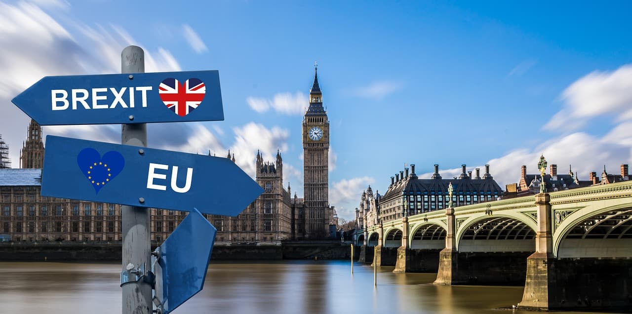 Neil Kinnock says Andy Burnham will take UK back into EU