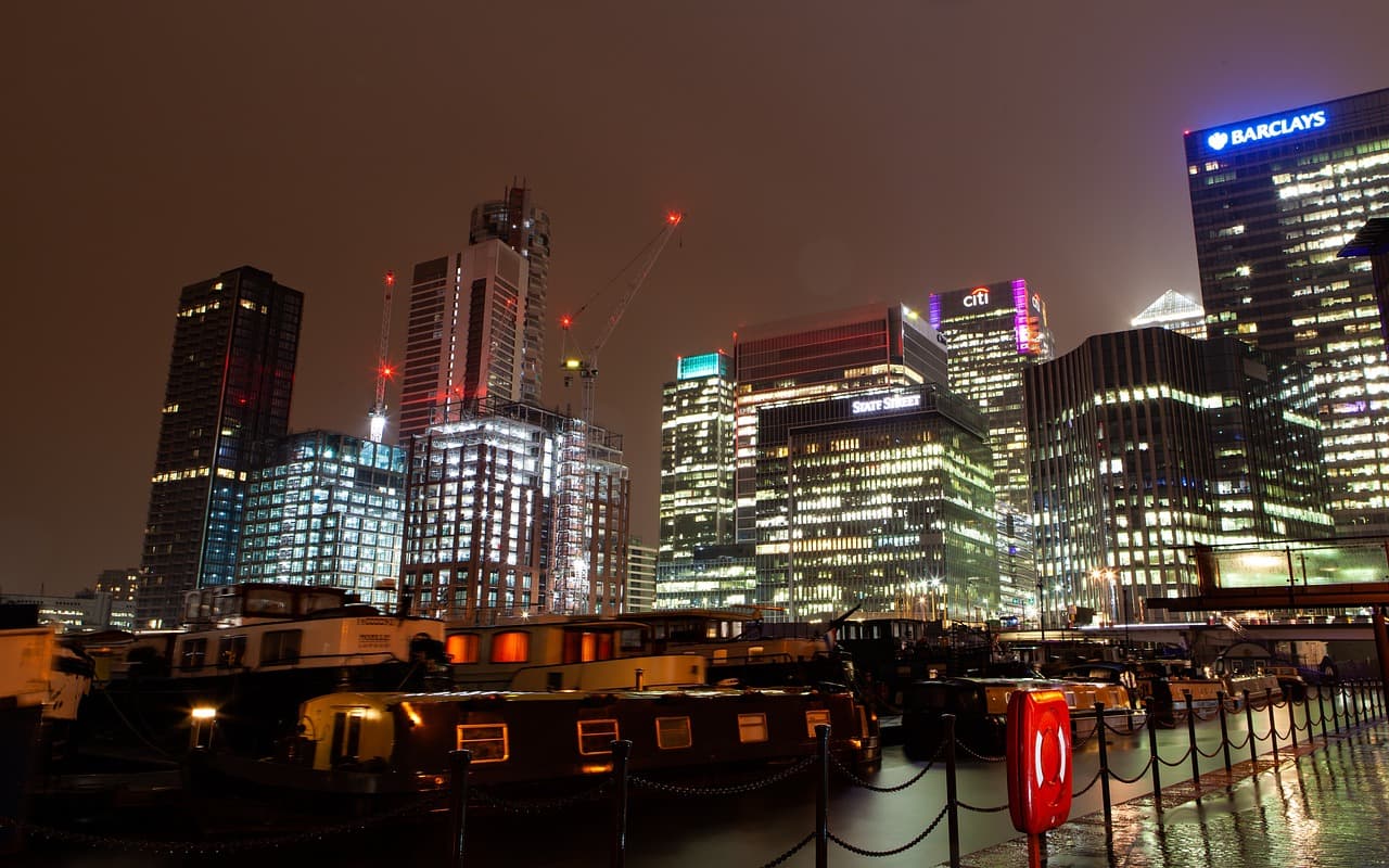 Bank of England AI risks warning