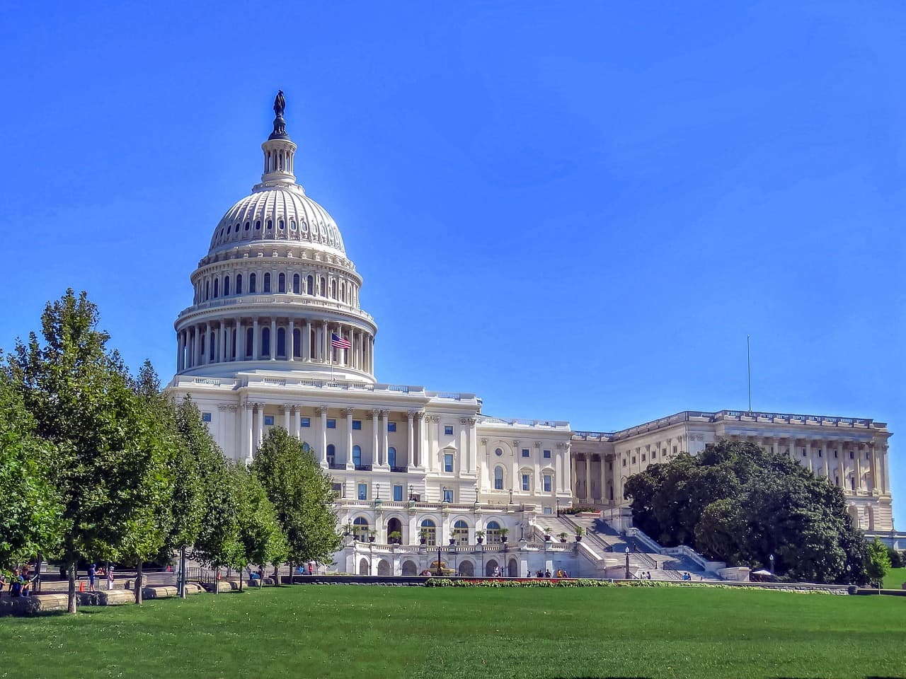 Dennis Hastert death: longest-serving Republican House speaker dies of natural causes at 84