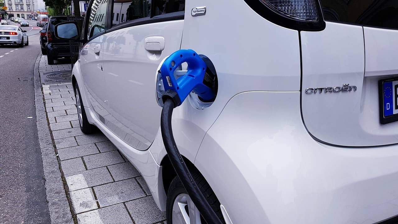 EU China trade talks aim to curb cheap hybrid electric car imports