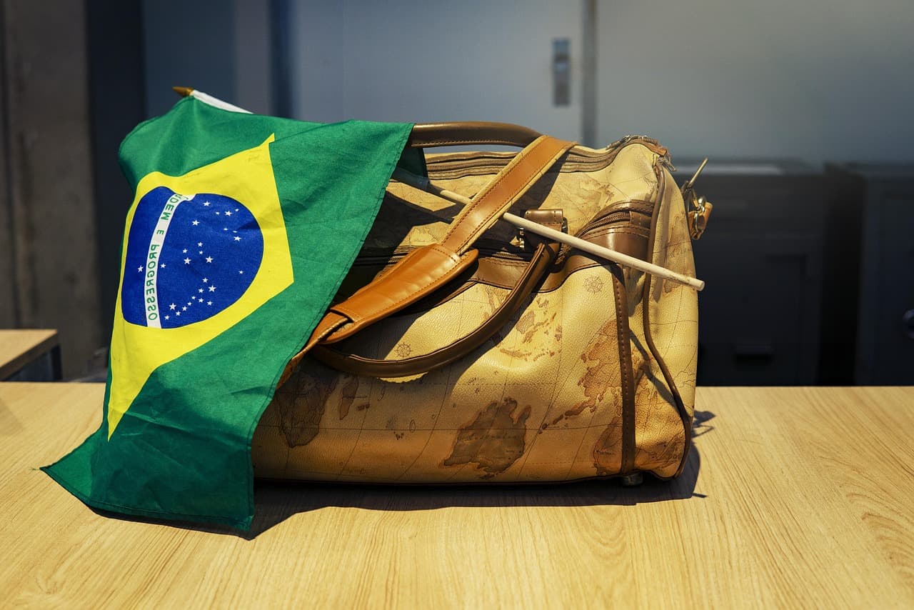 Flávio Bolsonaro's 'president-elect' claim collapses within an hour amid mockery