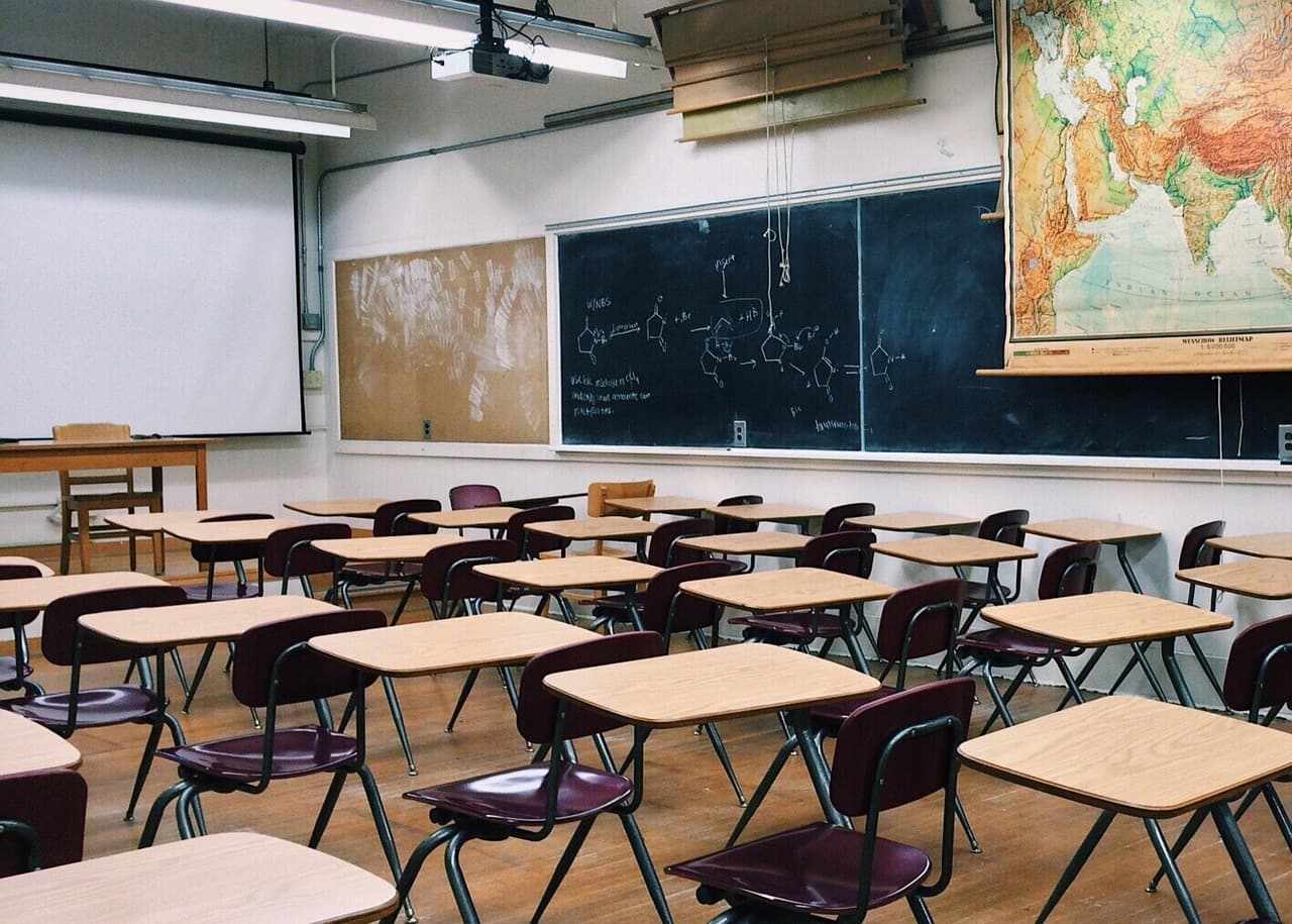 French Education Reform Proposals 'Vague', Says SNALC Union Chief Girard