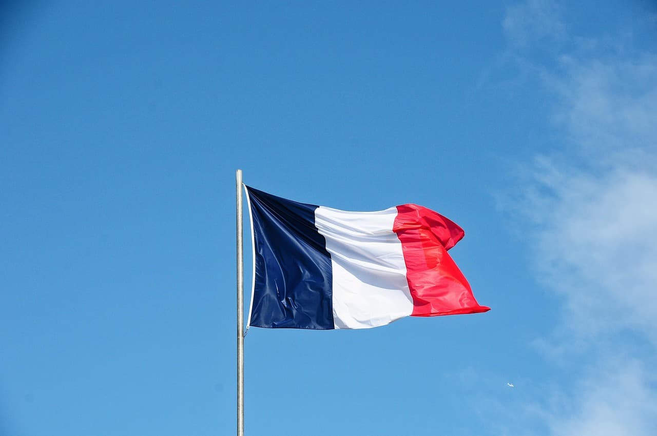 French protests live: Nantes marchers force Loire crossing as teargas fired in Toulouse, Lyon