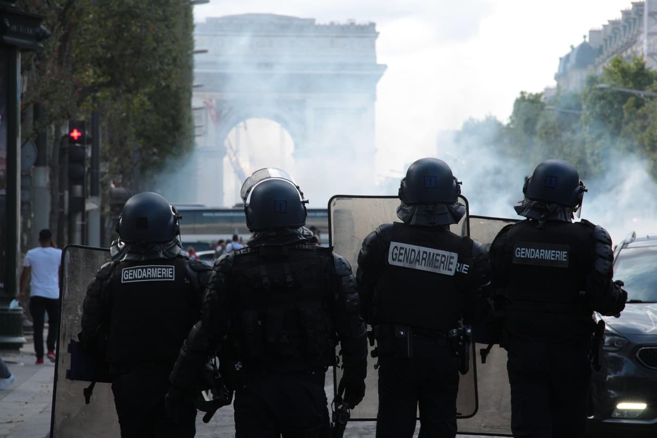 French Student Protests Spread to Belgium and Italy as Movement Defies Crackdown