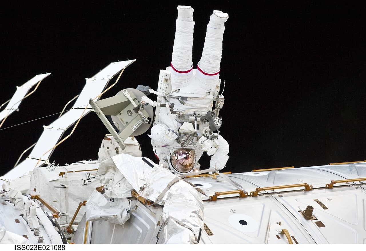 International Space Station: a rare East-West bridge in a conflictual era
