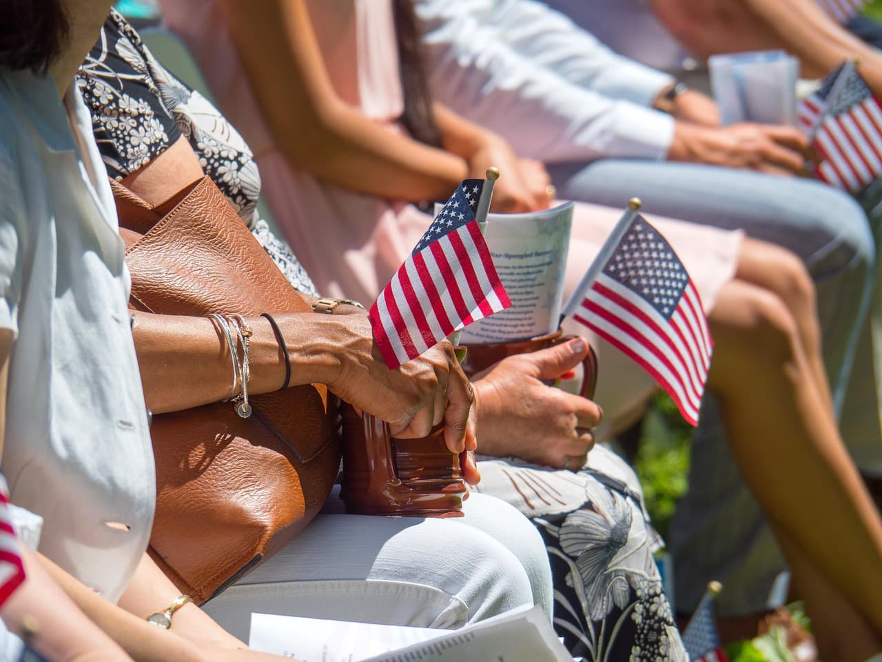 Joni Mitchell becomes US citizen after 62 years in America
