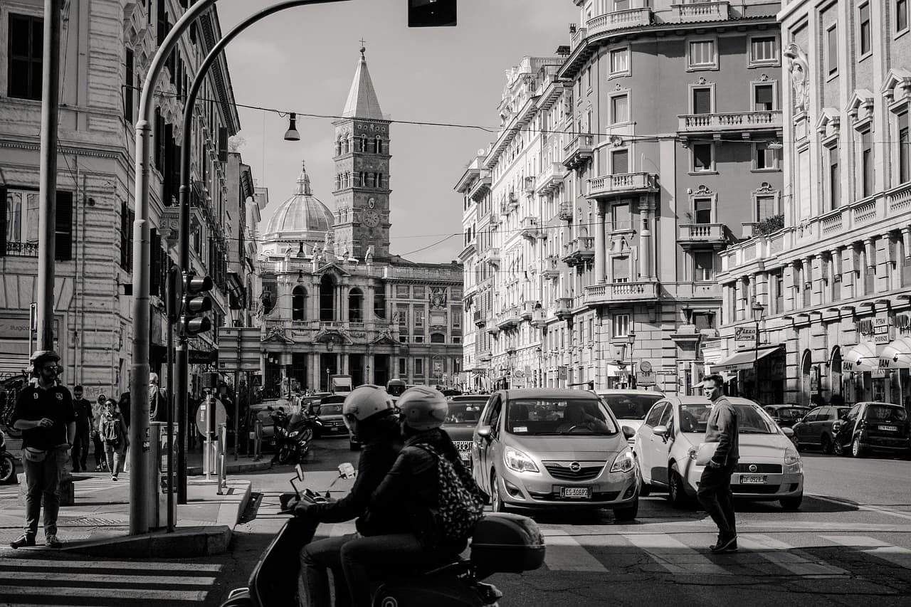 Rome golf cart tours face police crackdown as fines reach €38,000