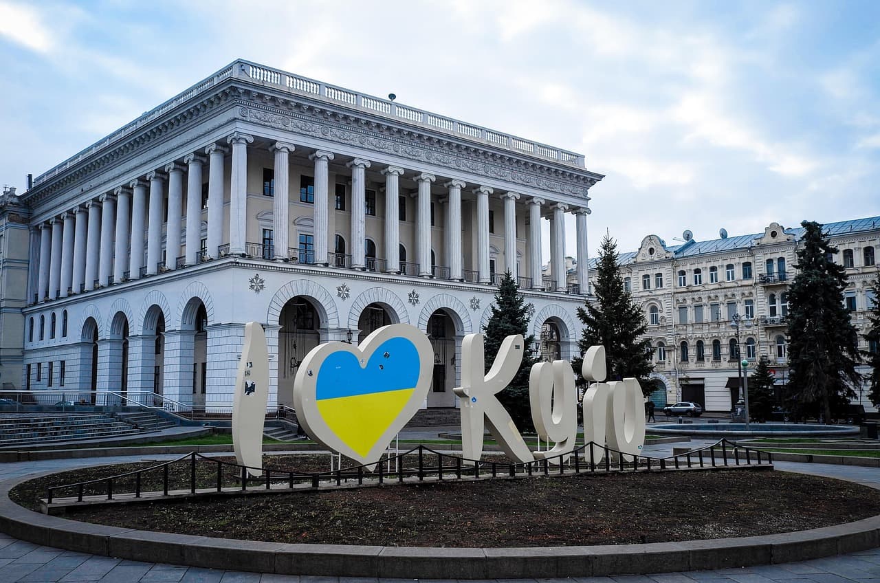 Russian strikes kill four in Kharkiv, spare energy targets in first test of Ukraine ceasefire