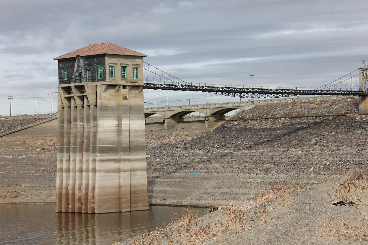 Severe drought in England declared in six areas as public water supplies come under threat