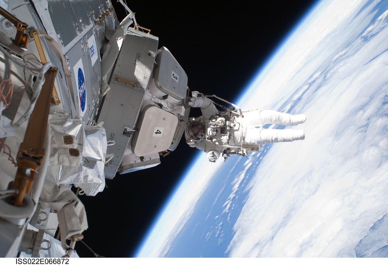 Sophie Adenot's return to Earth: 'all human emotion' in her first words since splashdown