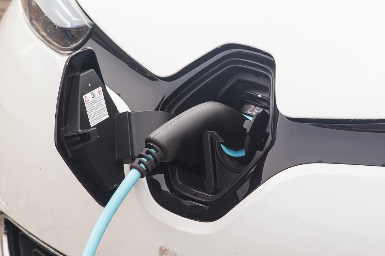 UK Weighs Vehicle to Grid UK Incentives to Turn EVs Into Power Plants on Wheels