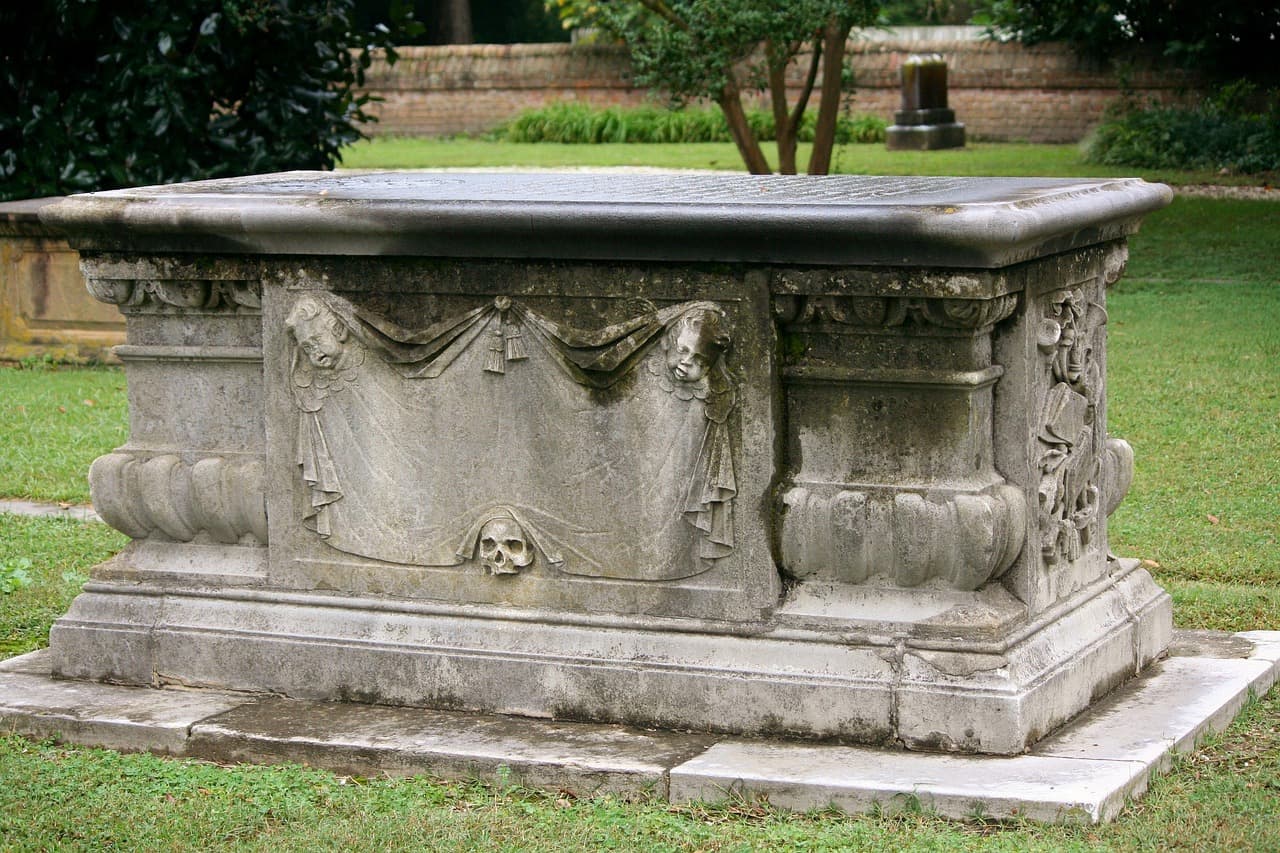 Roman sarcophagus at Westminster Abbey likely held a medieval abbot, expert says